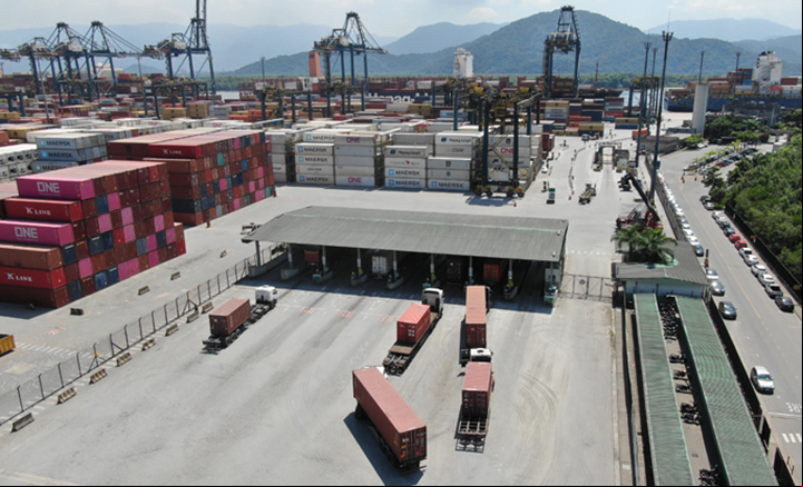 Porto de Santos altera recepção de caminhões dia 2 de maio