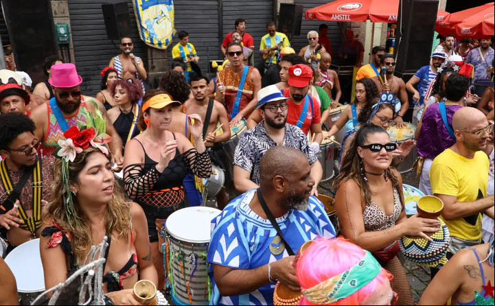 Associação de bancos ensina como prevenir golpes com dinheiro no carnaval