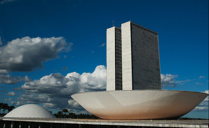 Congresso Nacional decide sobre lei civil, Inteligência Artificial e impostos